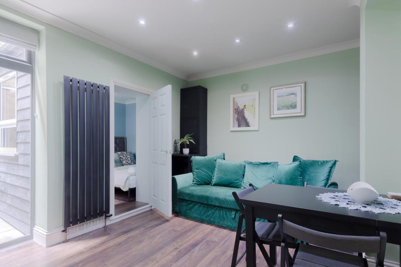 Central Stylish 2-Bed Apartment In Londra Esterno foto
