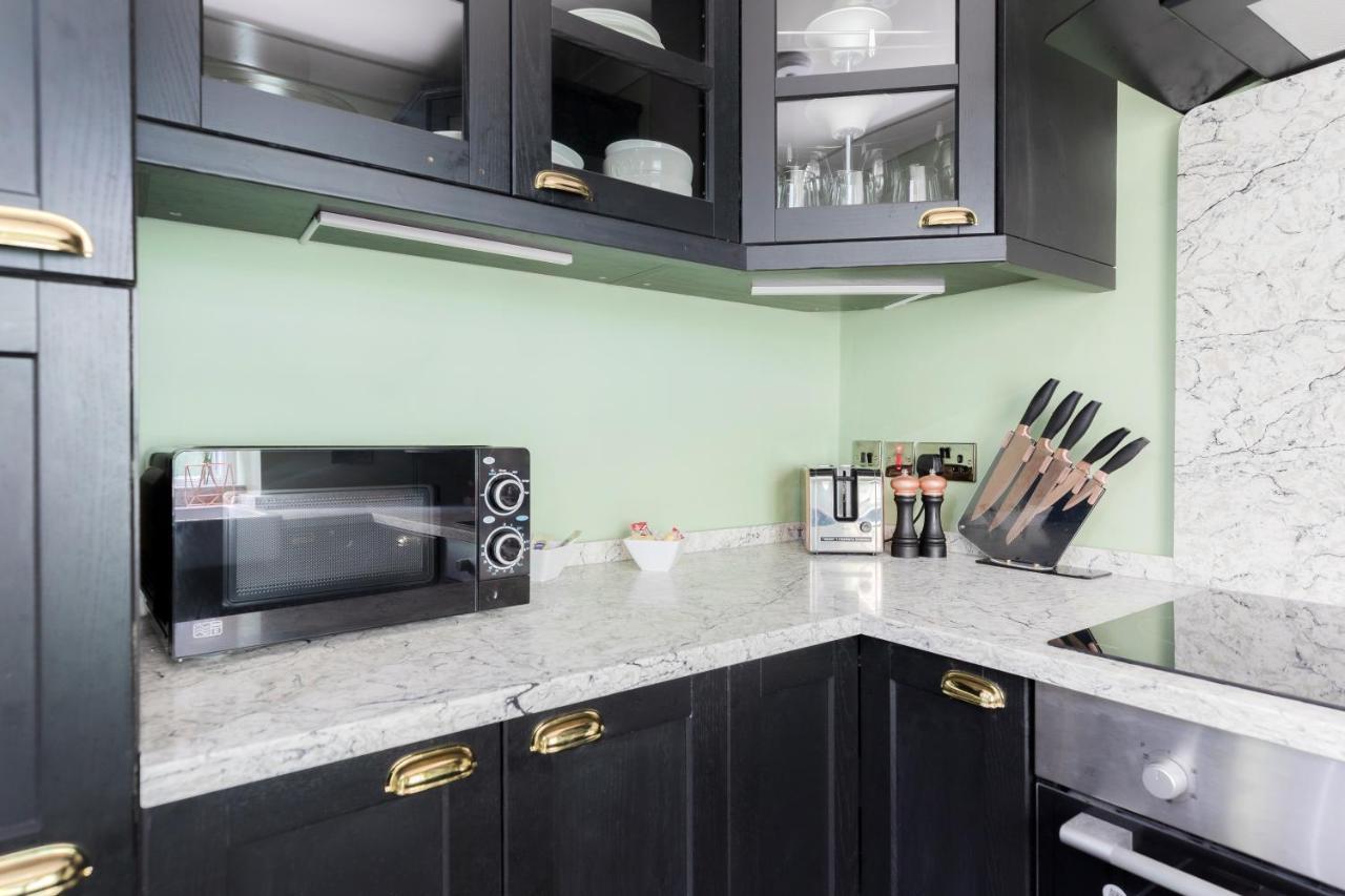 Central Stylish 2-Bed Apartment In Londra Esterno foto