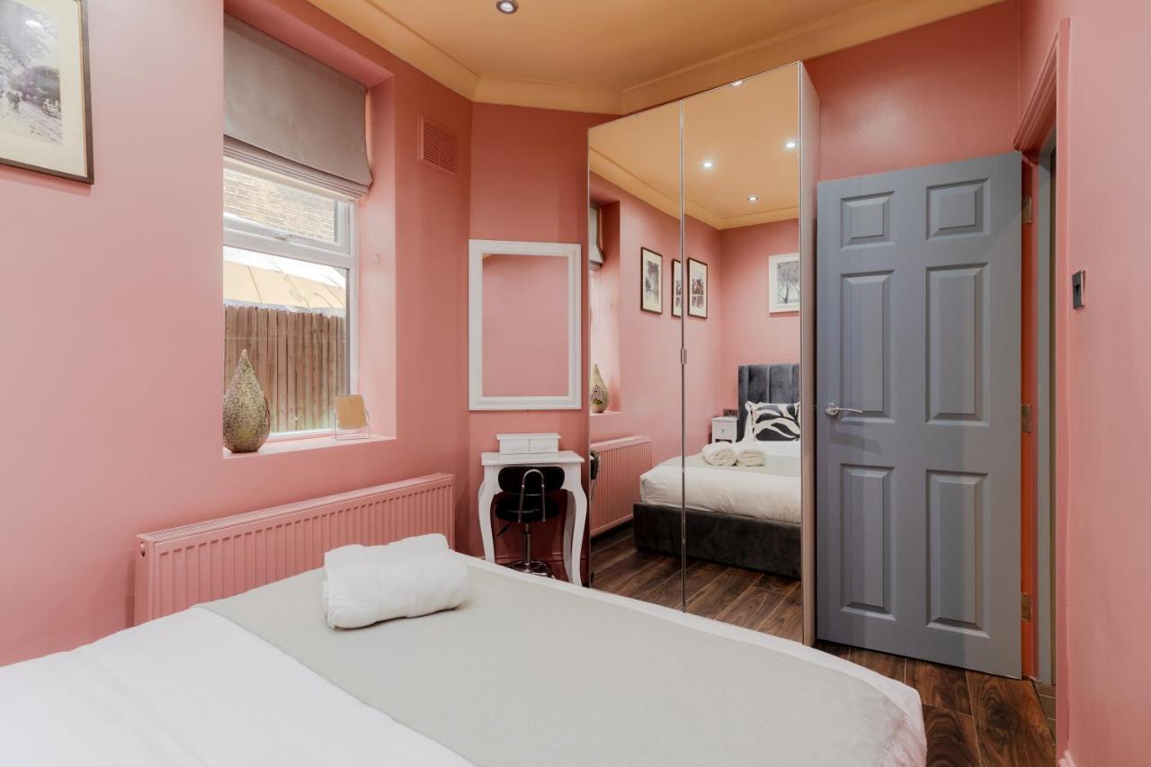 Central Stylish 2-Bed Apartment In Londra Esterno foto